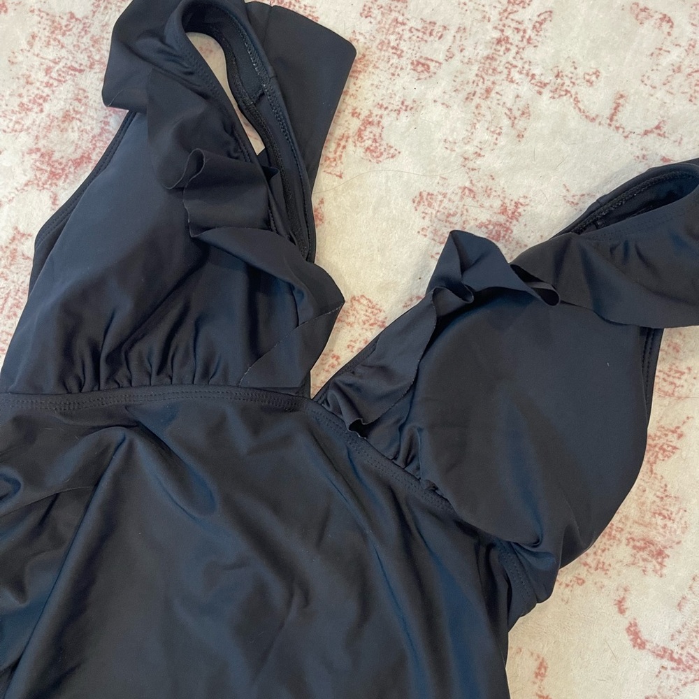 Black Ruffled Maternity Swimsuit - Picture 3 of 4